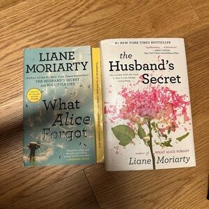 Liane Moriarty Book Set - What Alice Forgot & The Husband's Secret